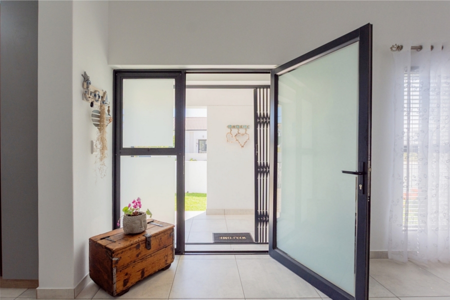 3 Bedroom Property for Sale in Sandy Point Western Cape